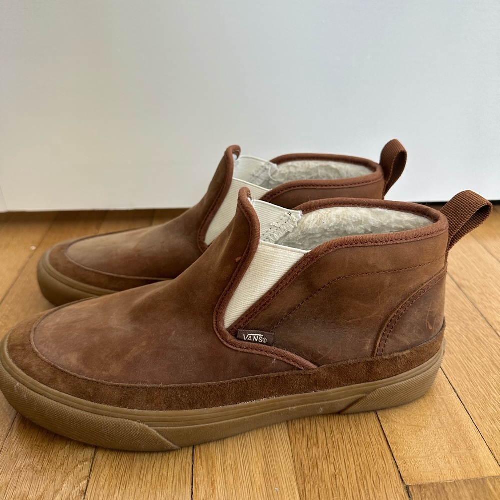 Vans men’s sherpa lined boots